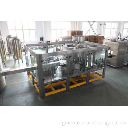 Full Automatic pure Water Bottle Filling Machine 18000BPH , Mineral Water Filling Line